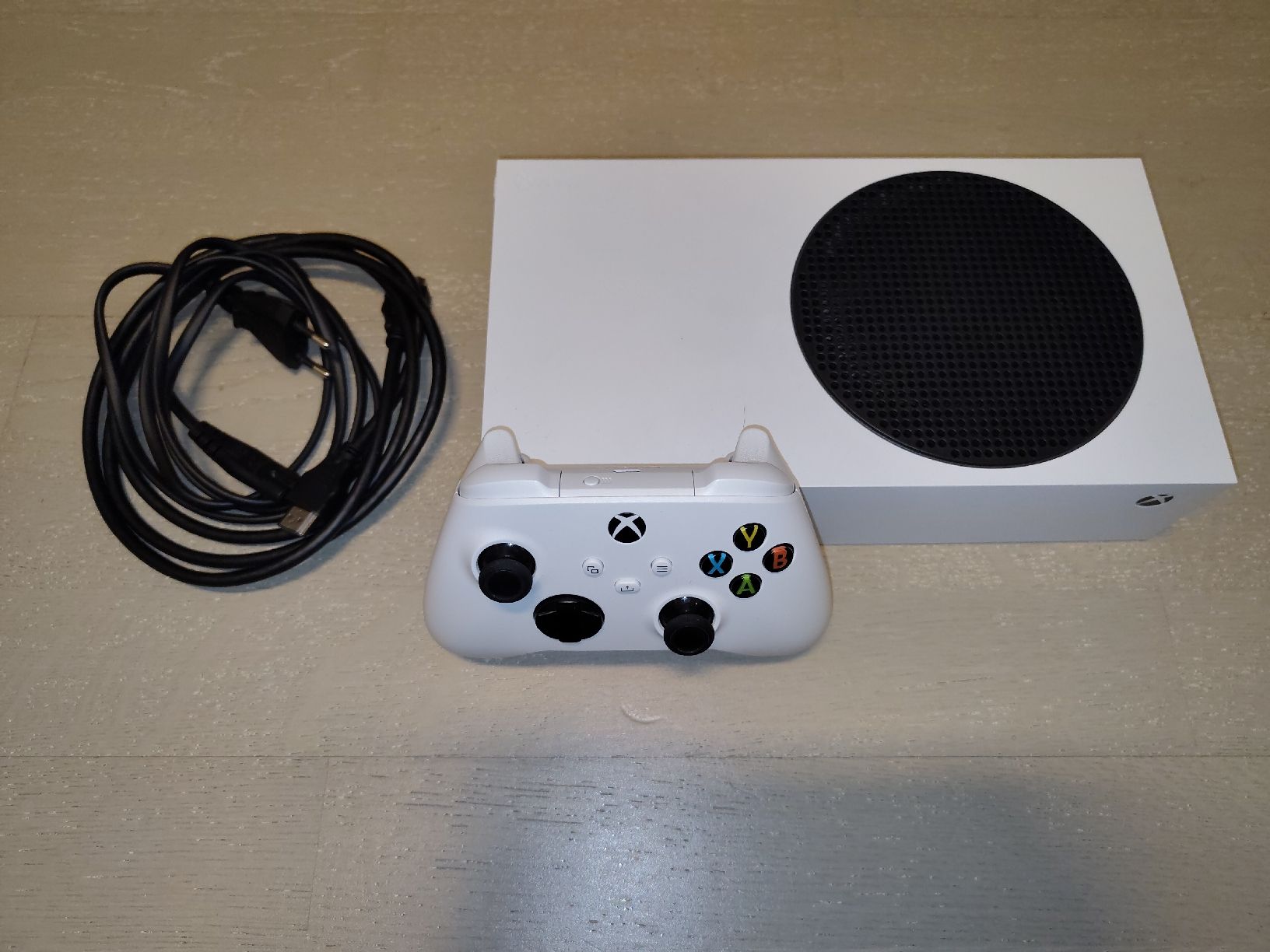 Microsoft Console: Xbox - Series S mit Controller – Usato da Bellach venduto da sandy09061 5
