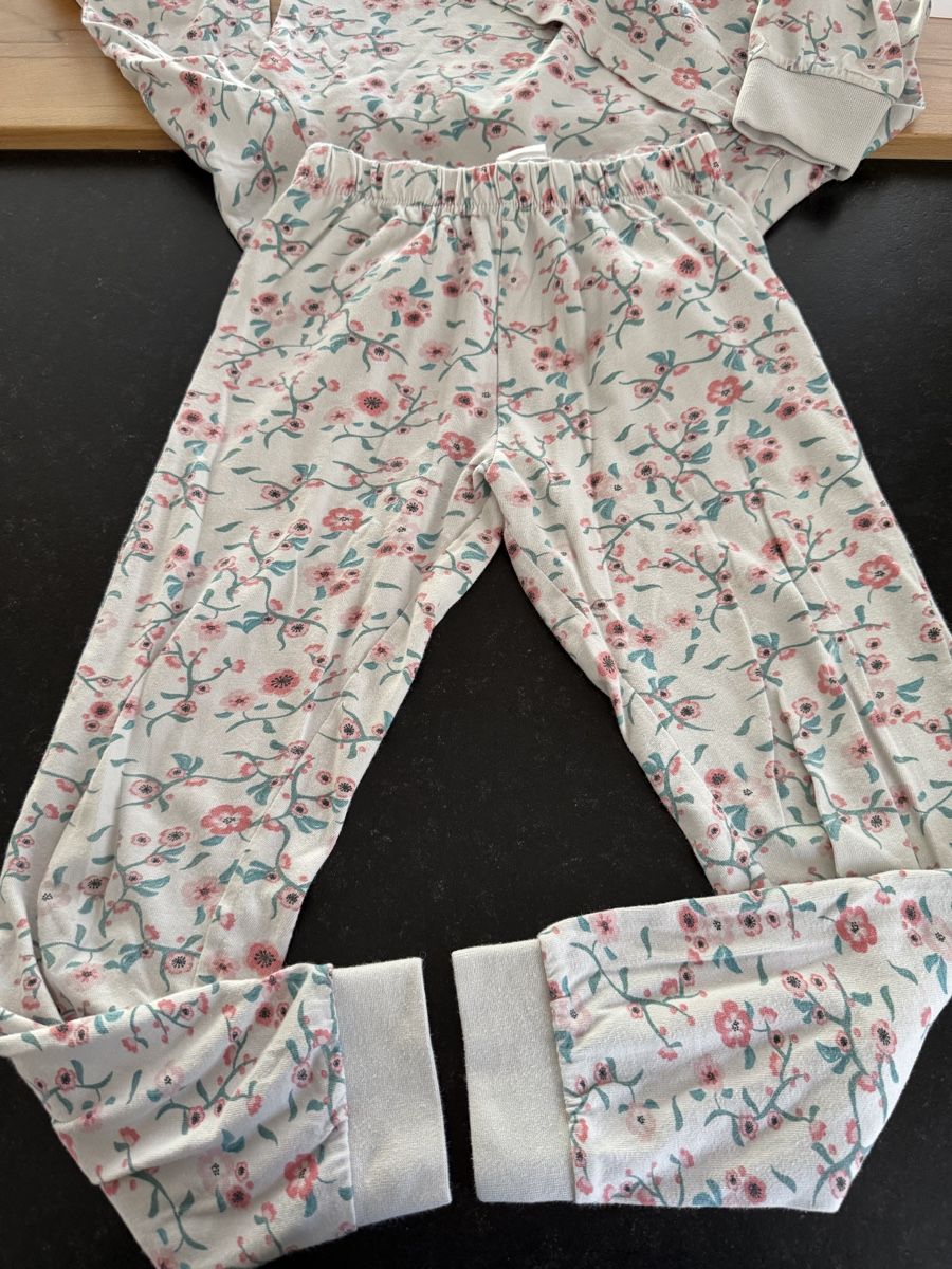 Pigiama & Simili: Pyjama Grösse 122/128 – Usato da Grabs venduto da Shelly_87 1