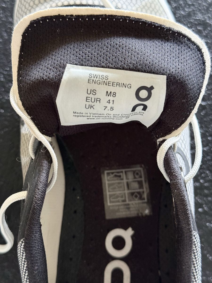 On Chaussures hommes: ON Cloudrush uomo EUR 41 M8 – Neuf (Voir description) à Lumino par borgaccio 3