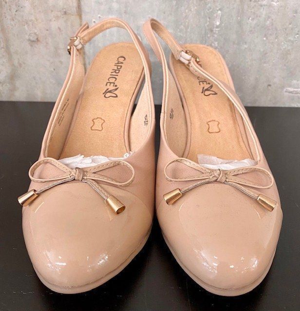 Damenschuhe: Pumps von CAPRICE/Neu – Neu (gemäss Beschreibung) aus Volketswil von rubin74