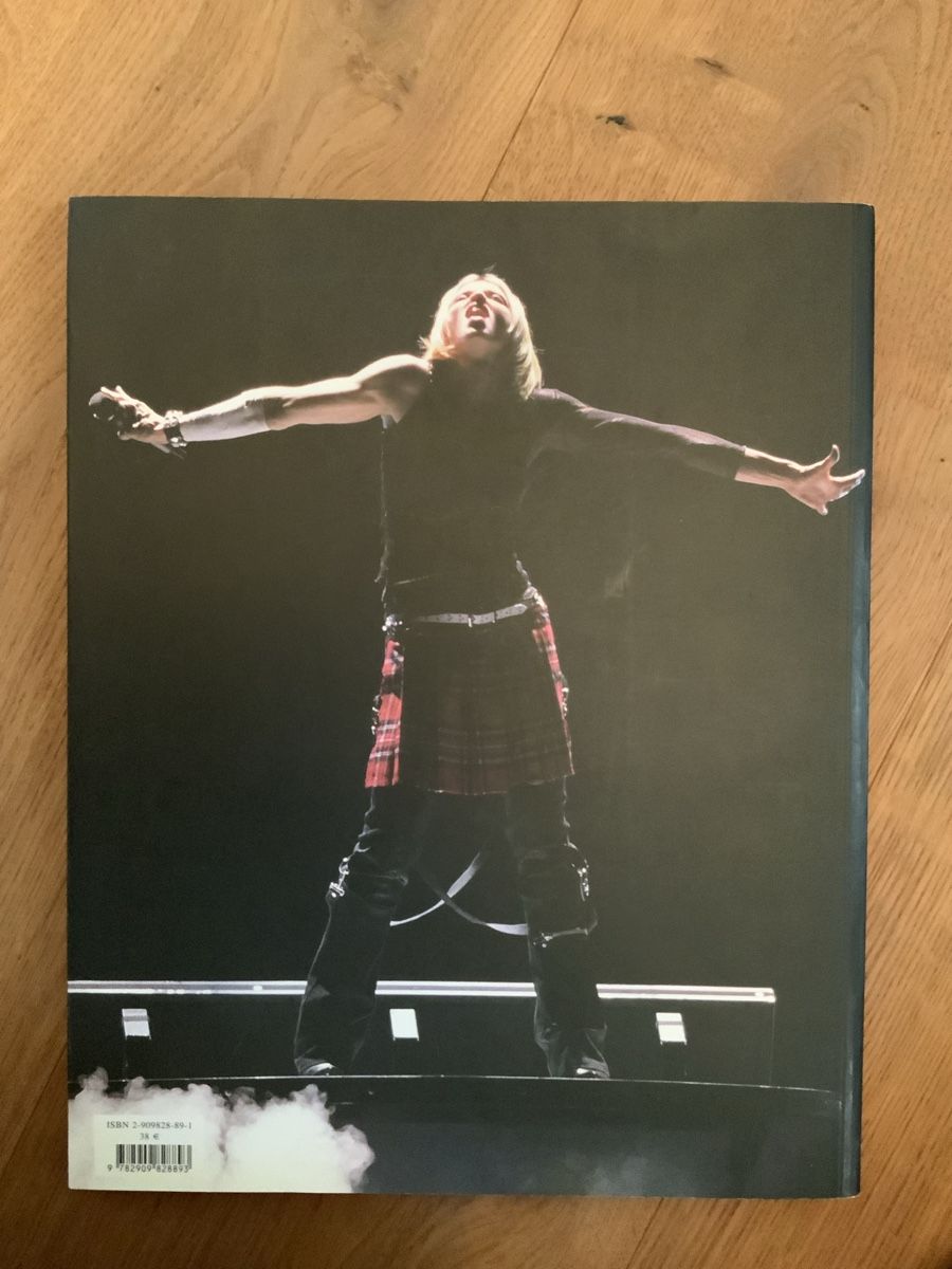 Libri: Madonna Style Book Good Condition – Nuovo (secondo la descrizione) da Brigerbad venduto da Marcelo79 7