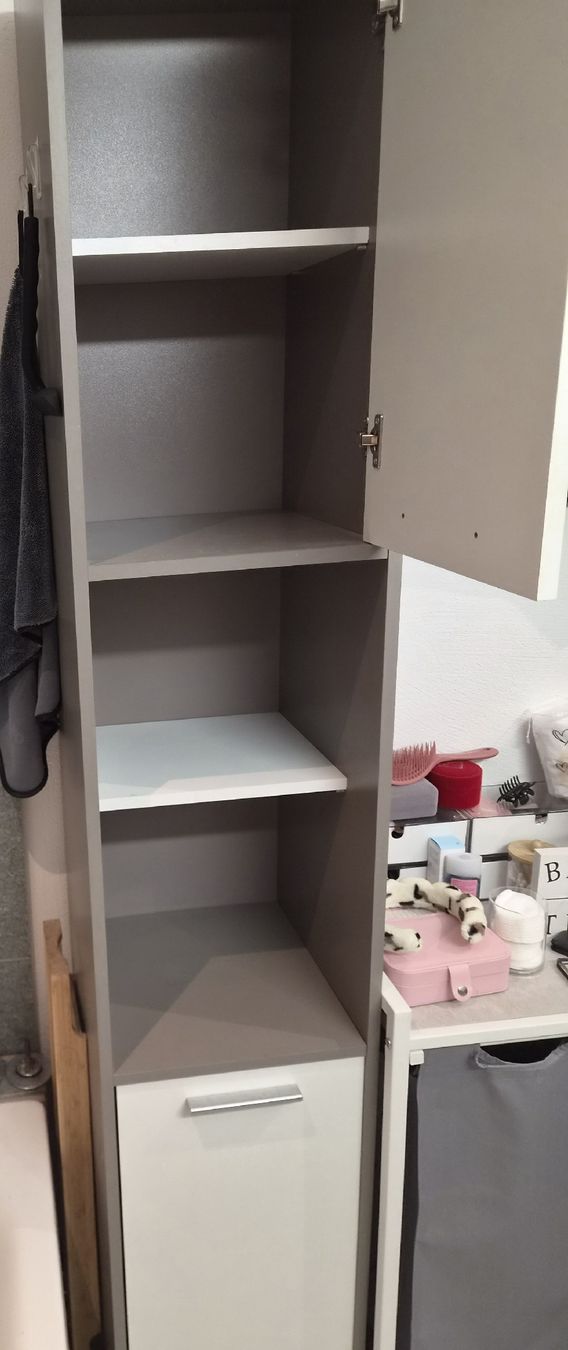 Armadi: Badezimmermöbel – Usato da Glattfelden venduto da Ivana5288 4