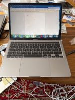 Macbook pro 13.  2020