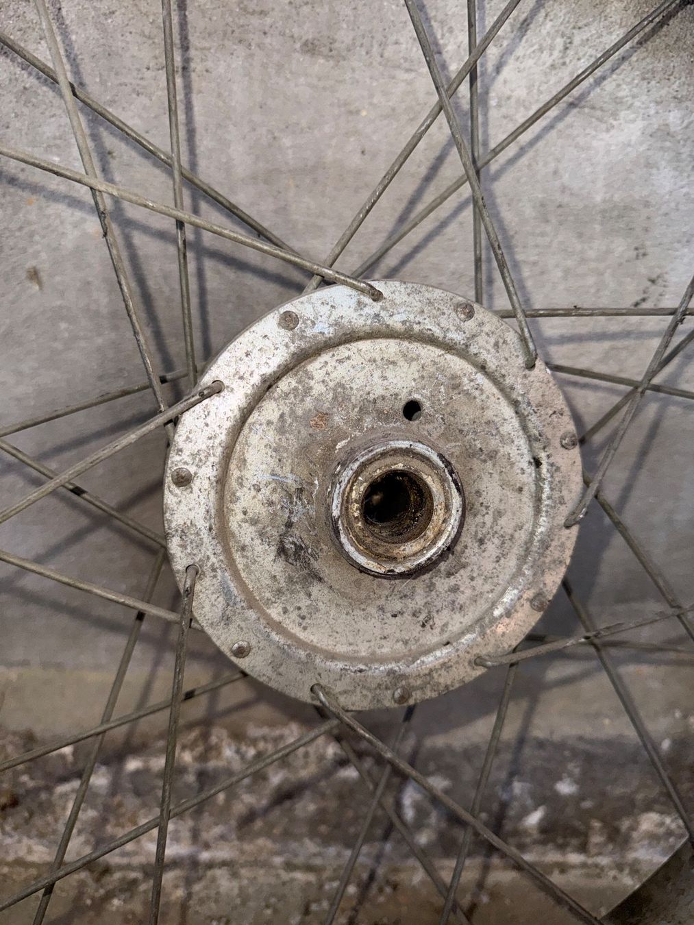 Sachs Mofa-Ersatzteile: Sachs 17 Zoll Speichen Mofa Vorderrad – Defekt aus Fahrni b. Thun von berger_tuning34 4