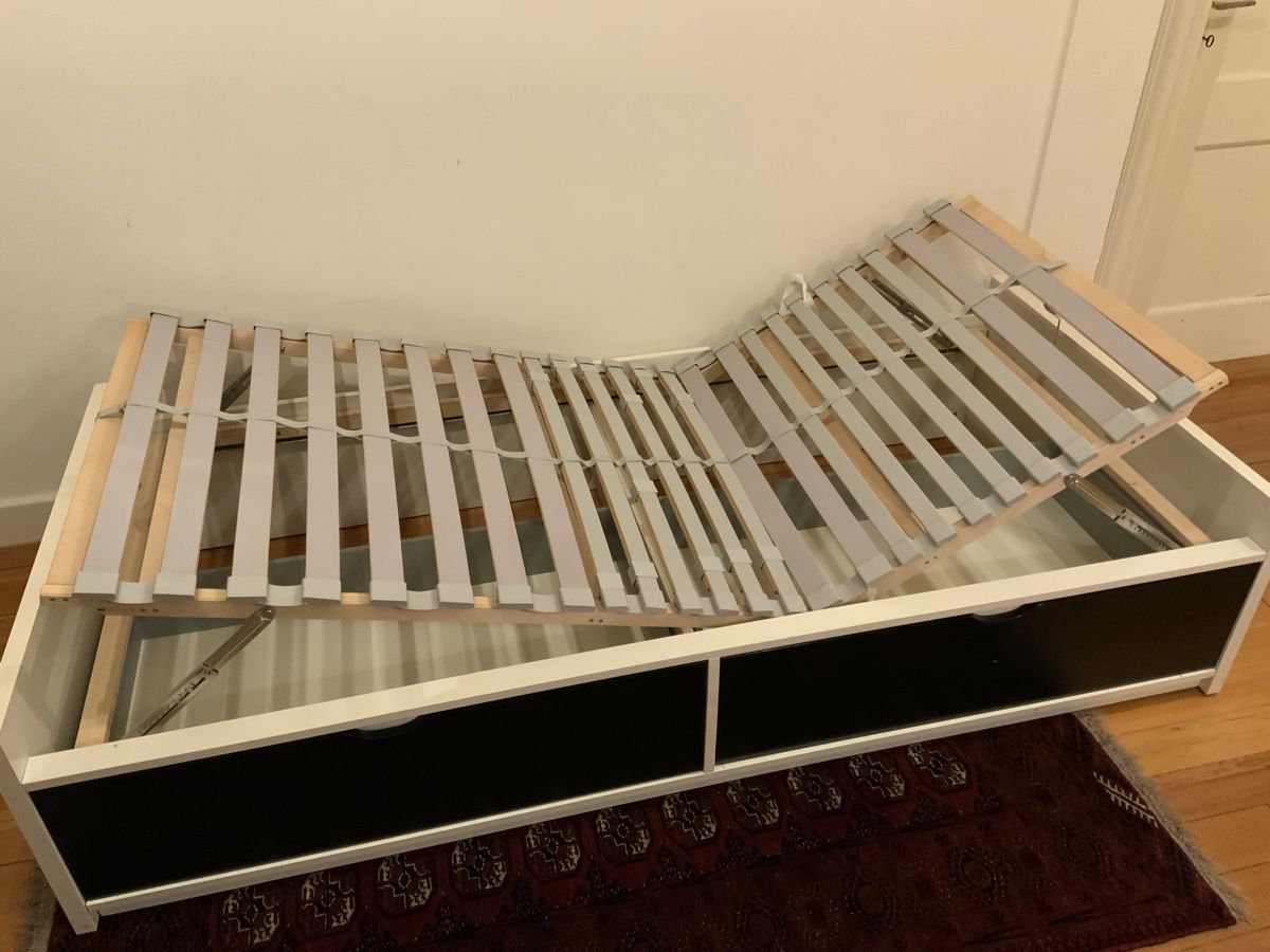 Ikea FALAX Bettgestell 90x200 mit Lattenrost & Stauraum (Gebraucht) in ...