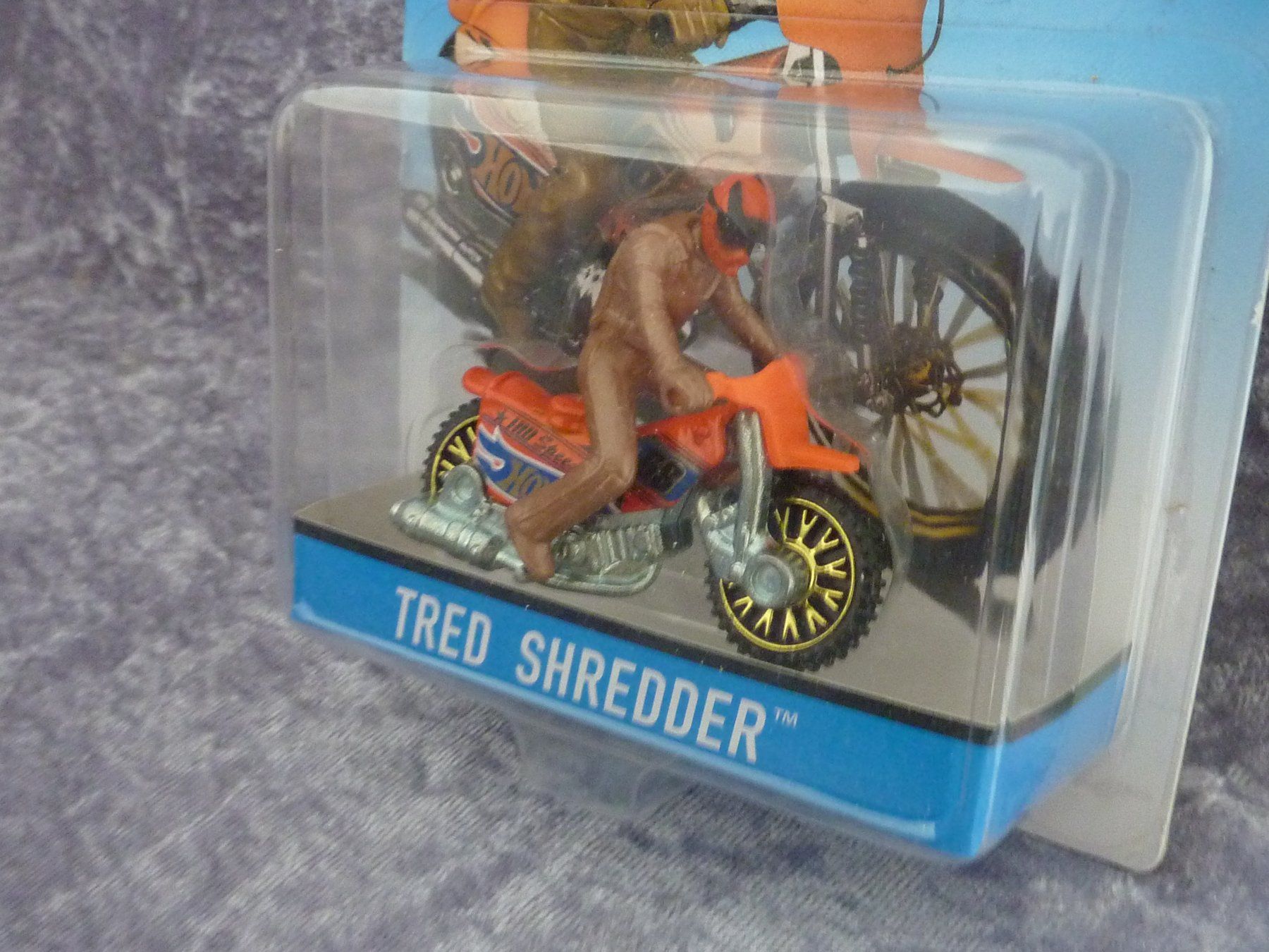 Hot Wheels Modellini d'auto: Tred Shredder HW – Nuovo e nell'imballaggio originale da Dürrenäsch venduto da Cobra1ch 2