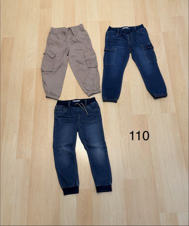 Hosen/ Jeans Grösse 110