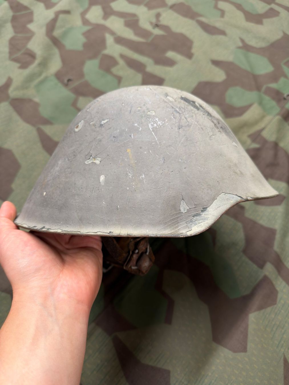 Uniformi: Stahlhelm Mod. 1956 NVA – Usato da Bauma venduto da SwissMilitaria 4