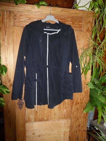 Sehr schöne schwarze Uebergangs Jacke Gr L VERO MODA TOP ZUS