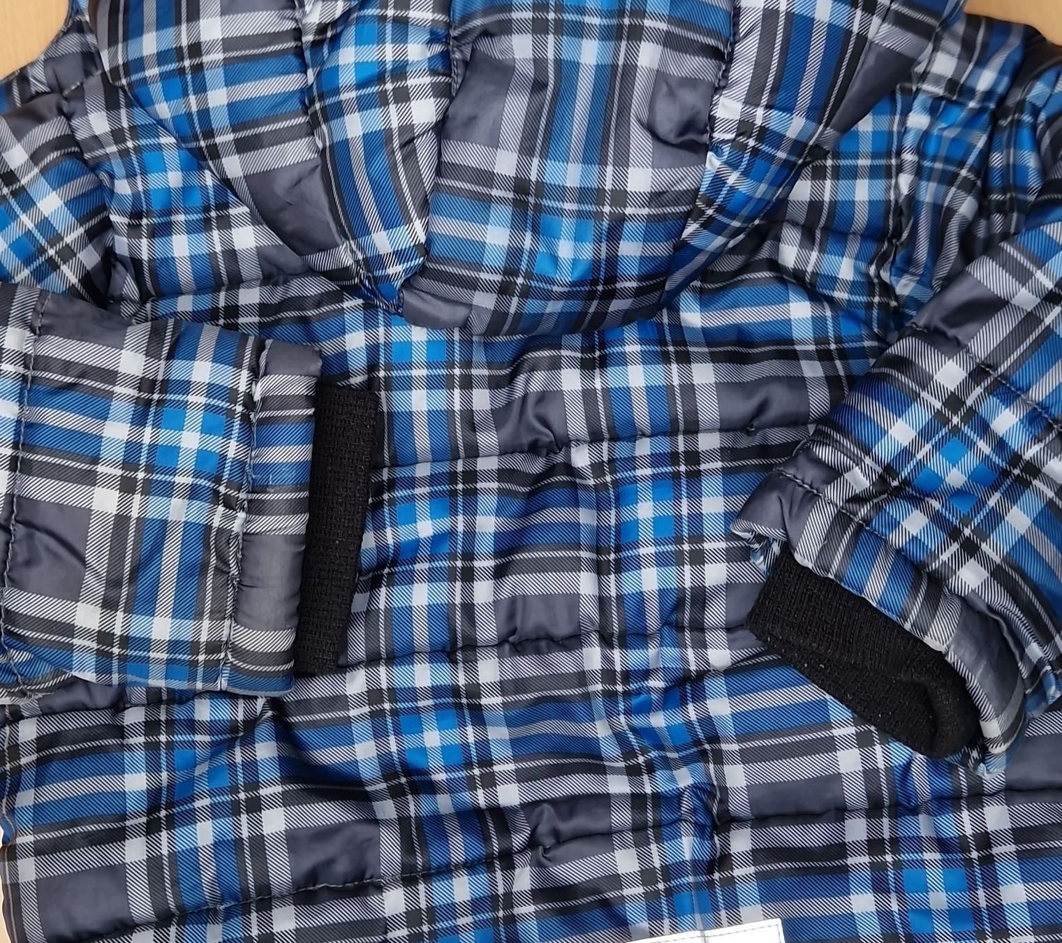 H&M Vestes & Manteaux: Kinder Winterjacke H&M – D'occasion à Hornussen par Rysrys 3