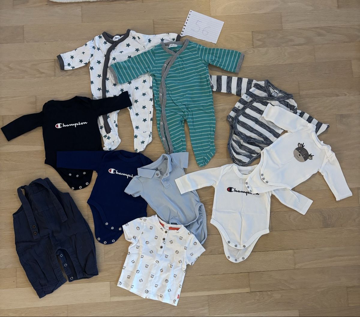 Lotti & Set di vestiti: Baby Kleiderpau Grösse 56 – Usato da Geroldswil venduto da ele_7hkp