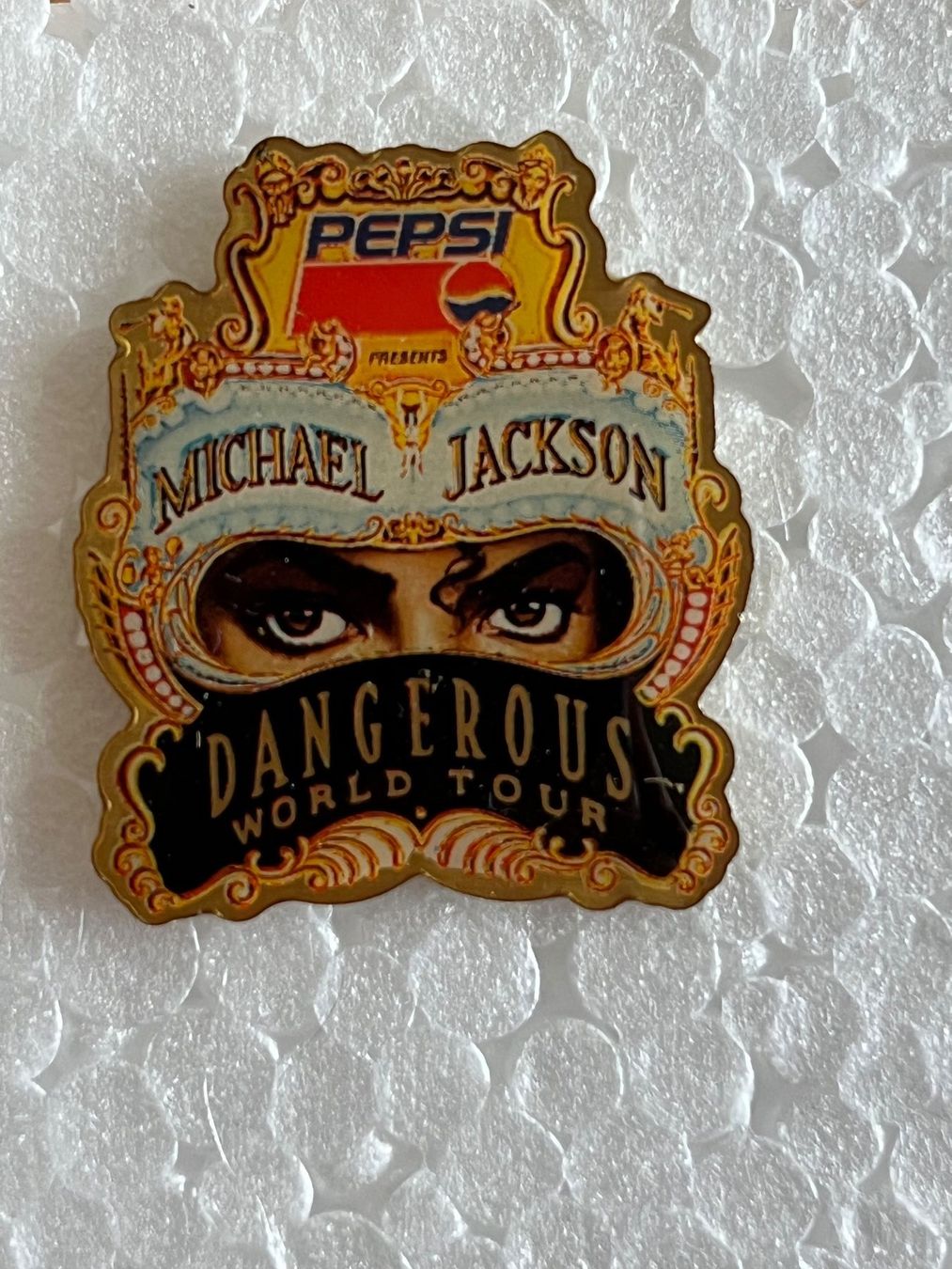 Pepsi Placchette & Badge: Michael Jackson - Dangerous Tour - Pepsi Pin – Usato da Zürich venduto da Gurkis