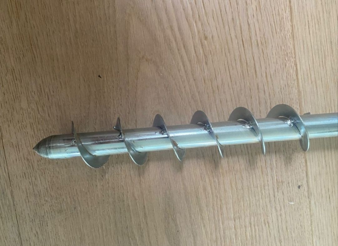 Altro: Sonnenschirmhalter für Rasen – Usato da Kleinwangen venduto da Cane18corso 1