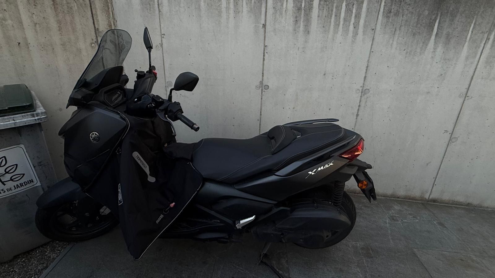 Yamaha Scooter: Xmax 125 2023 + tablier (jupe) – Usato da Vésenaz venduto da nie_92m7 7