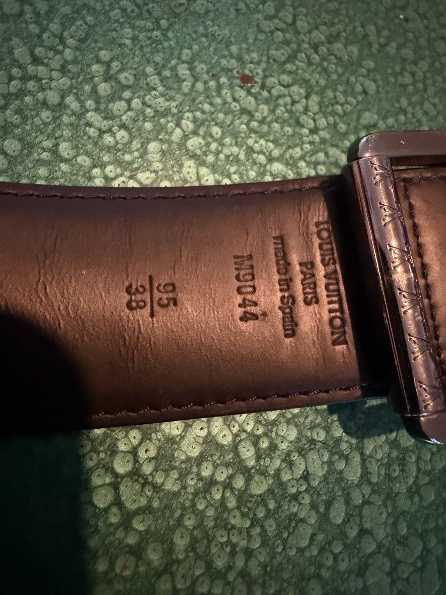 Louis Vuitton Gürtel: Cintura Louis Vuitton Monogram Eclipse M9044 taglia 95 – Gebraucht aus Lugano von can_xdd8 5