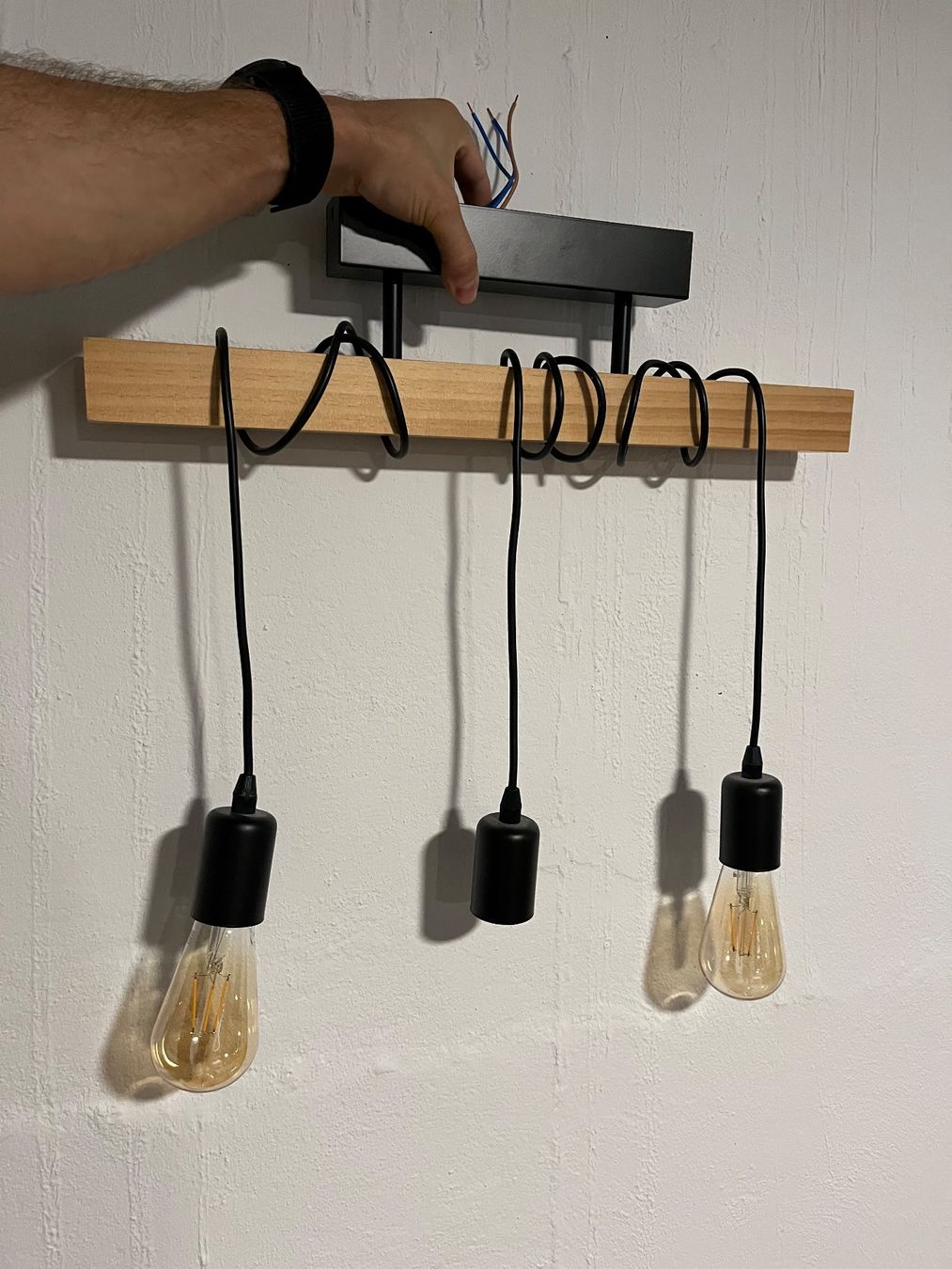 Lustres & lampes de plafonds: Pendelleuchte Holz – D'occasion à Langenthal par JeGeh 1
