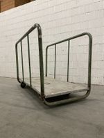 Rollwagen mit Seitenabschlüssen_C