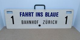 Routen-Tafel "Fahrt ins Blaue/Weisse Bahnhof Zürich"