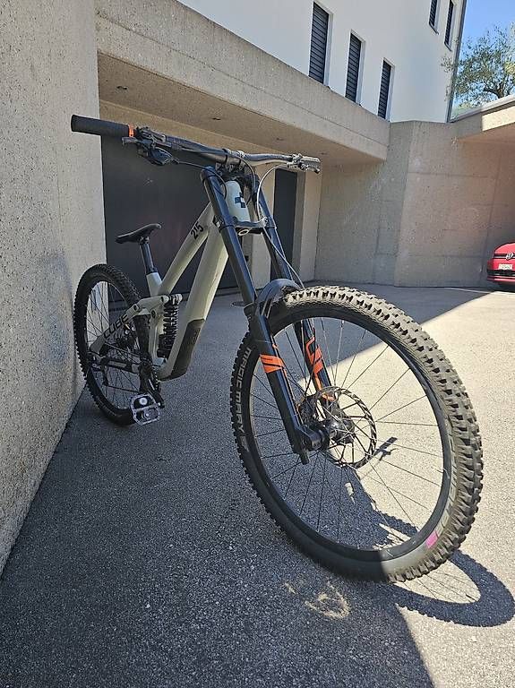 Velos: Bici DH Cube two15 HPC SLX 29 L – Gebraucht aus Cadempino von Ciciuz 3