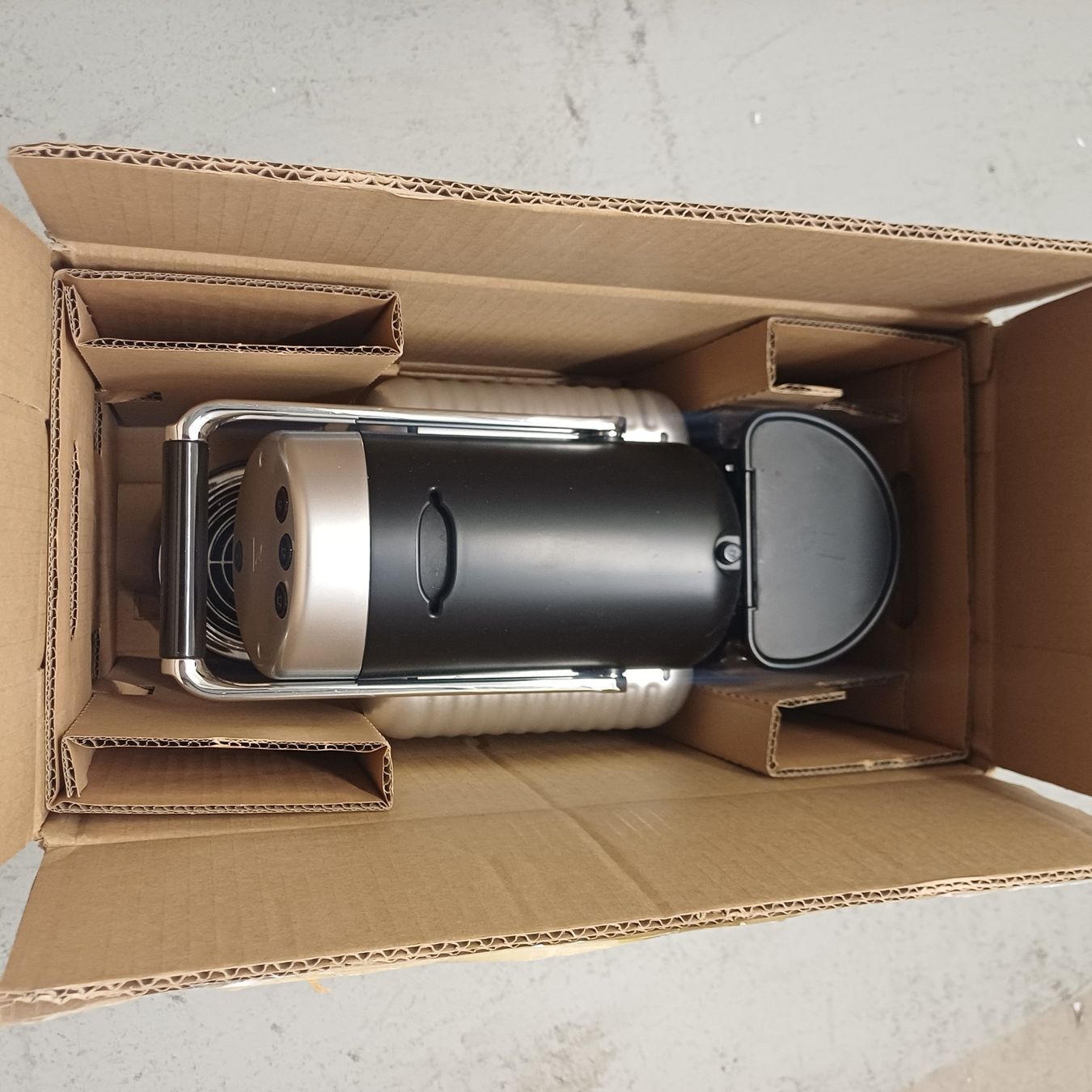 Nespresso Macchine per caffè & Macchine per espresso: Nespresso Zenius Kaffeemaschine – Usato da Dino venduto da campana2004 2