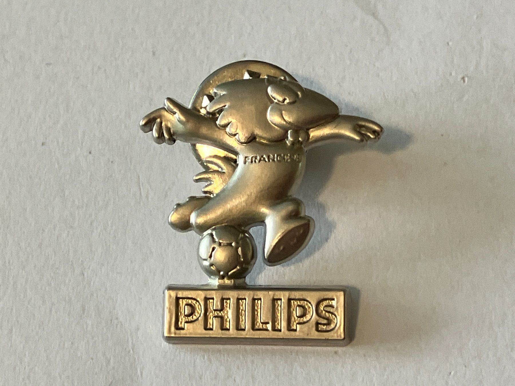 Placchette & Badge: 1 Pin Philips – Usato da Basel venduto da djwwpp