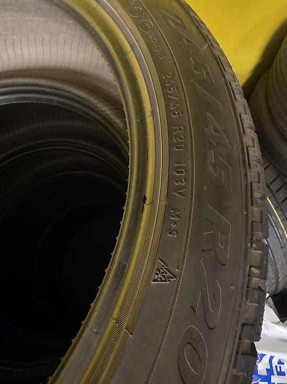 Pneus & Roues: 4x 245 45 20 – D'occasion à Reinach par racing08 2