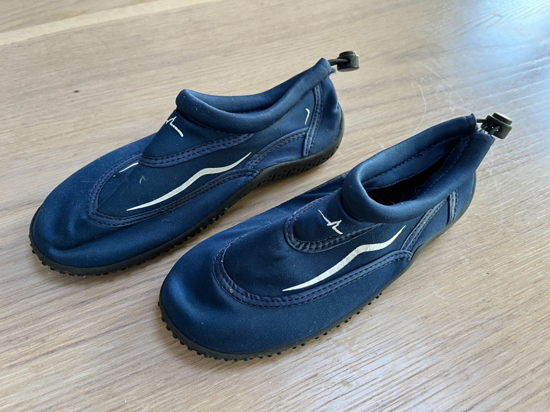 Scarpe per ragazzi: Badeschuhe blau Blue Fin Gr. 32 – Usato da Oberrieden venduto da mcl_g5vk 2