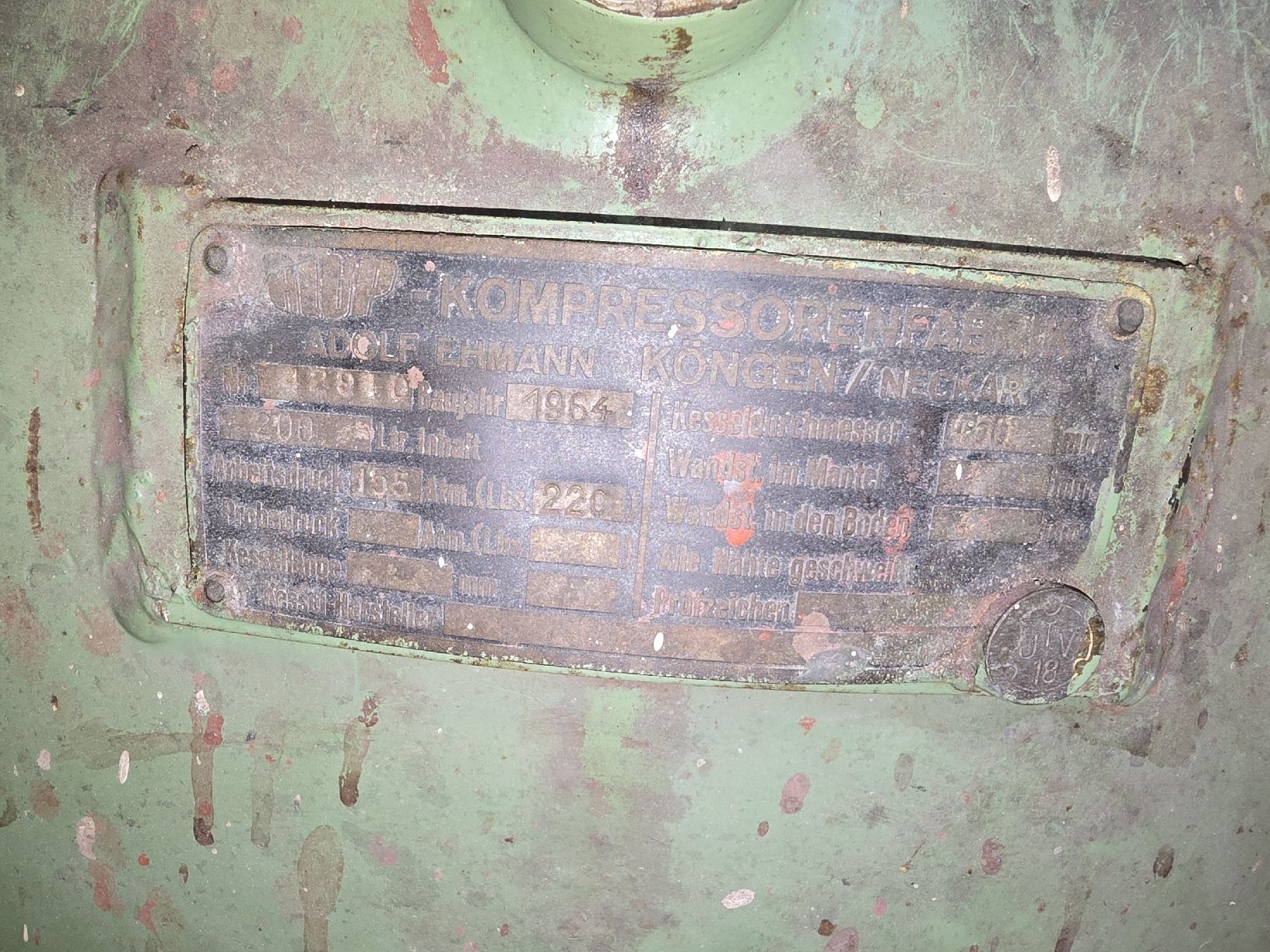 Kompressoren: Vintage Druckluft Kompressor - muss geschweisst werden.. – Gebraucht aus Cham von NeraHandel 9