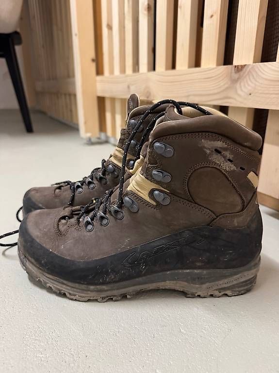 Scarpe da uomo: Wanderschuh AKU Superalp Gr. 42.5 – Usato da Zürich venduto da jdi_d5bv 2