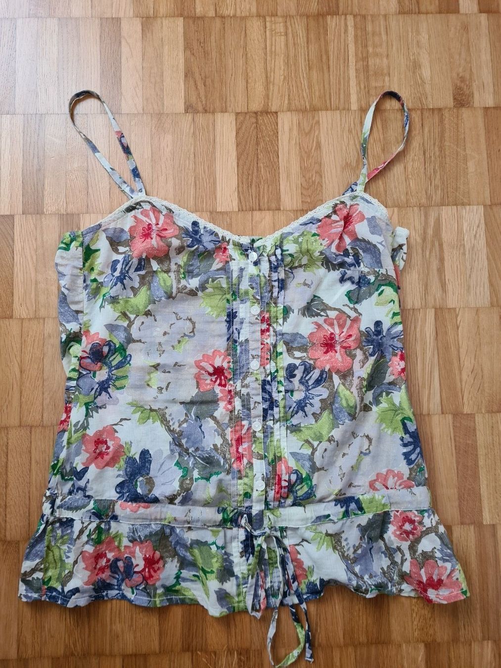 Esprit T-shirt: ESPRIT T-Shirt Gr. S – Usato da Jona venduto da Good_luck_