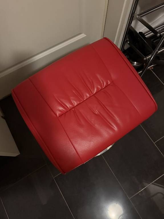 Hocker: Roter Hocker – Gebraucht aus oensingen von df1988 2
