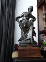 Der Denker  --  antike Skulptur, Höhe 86 cm, sign. 'Moreau'