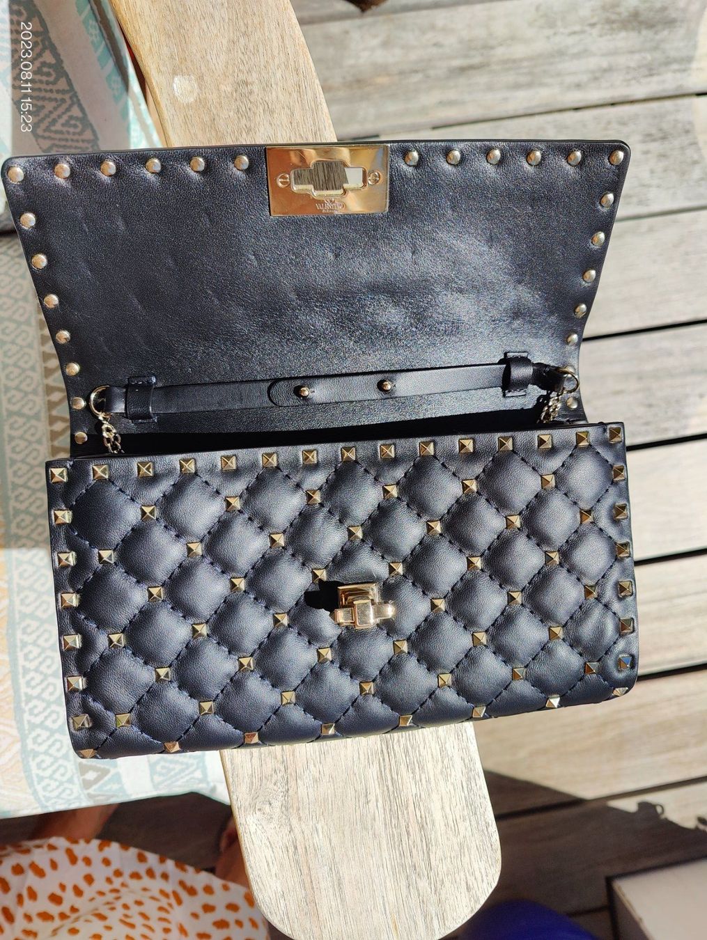 Valentino Taschen für Damen: Valentino rockstud spike woc, Black – Gebraucht aus Hausen AG von locitg 1