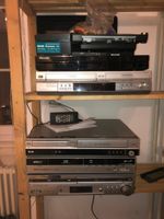 Diverse VHS- und DVD- Player und -Kopierer