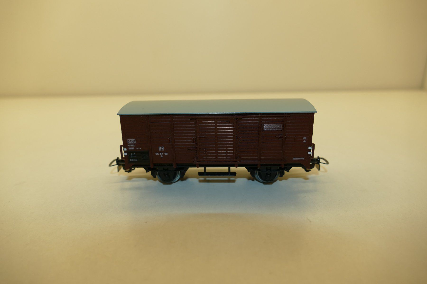 Piko Modellini di ferrovie: Piko H0: DR Güterwagen braun – Nuovo (secondo la descrizione) da Niederhasli venduto da rail-duerst 3