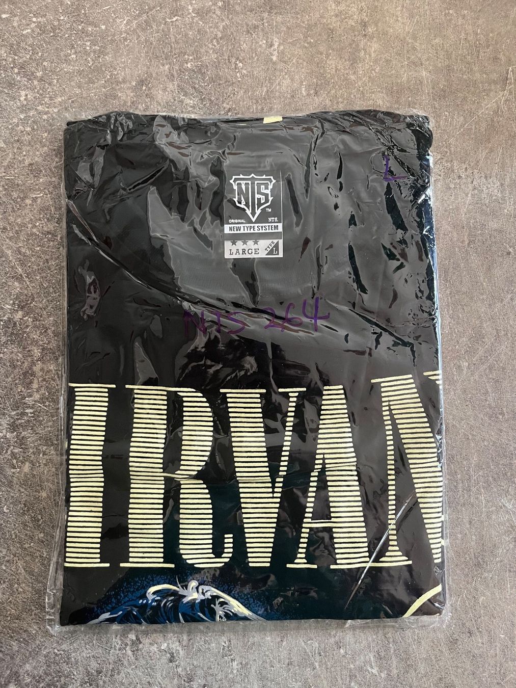 T-shirt: T-shirt NIRVANA KURT COBAIN NTS – Nuovo e nell'imballaggio originale da Forel (Lavaux) venduto da ZIIIKOH 1