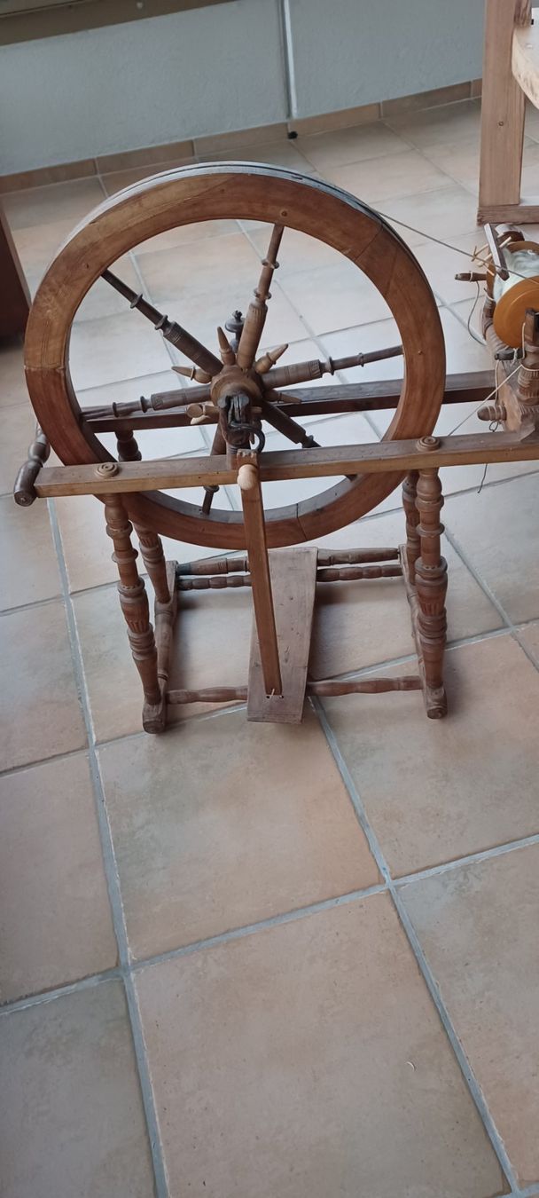 Ruote per filare: Spinnrad – Usato da Märstetten venduto da Gwundrig01 1