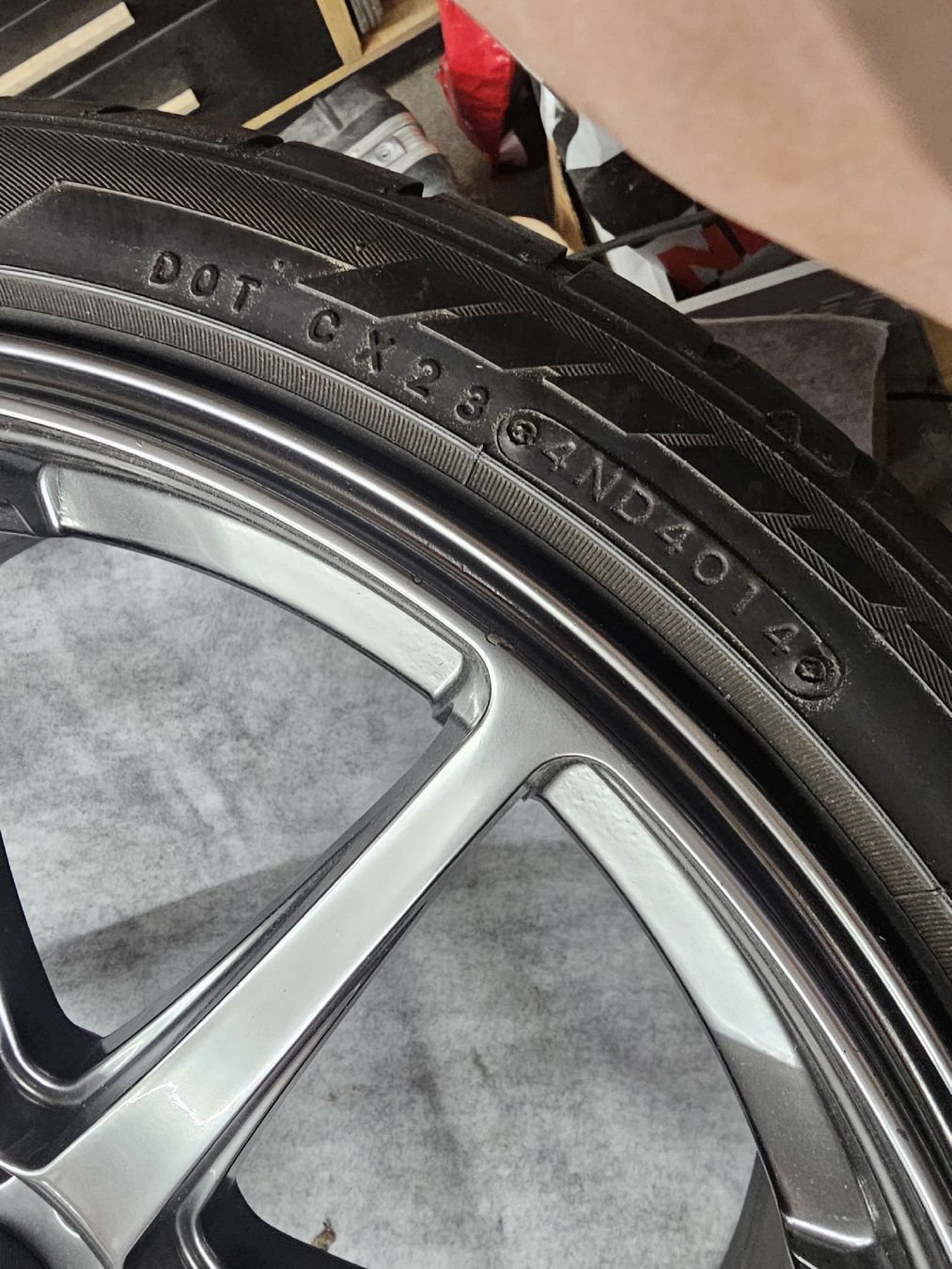 Pneumatici & Ruote complete: JR Racing JR 11 – Usato da Horw venduto da 6GJ 8