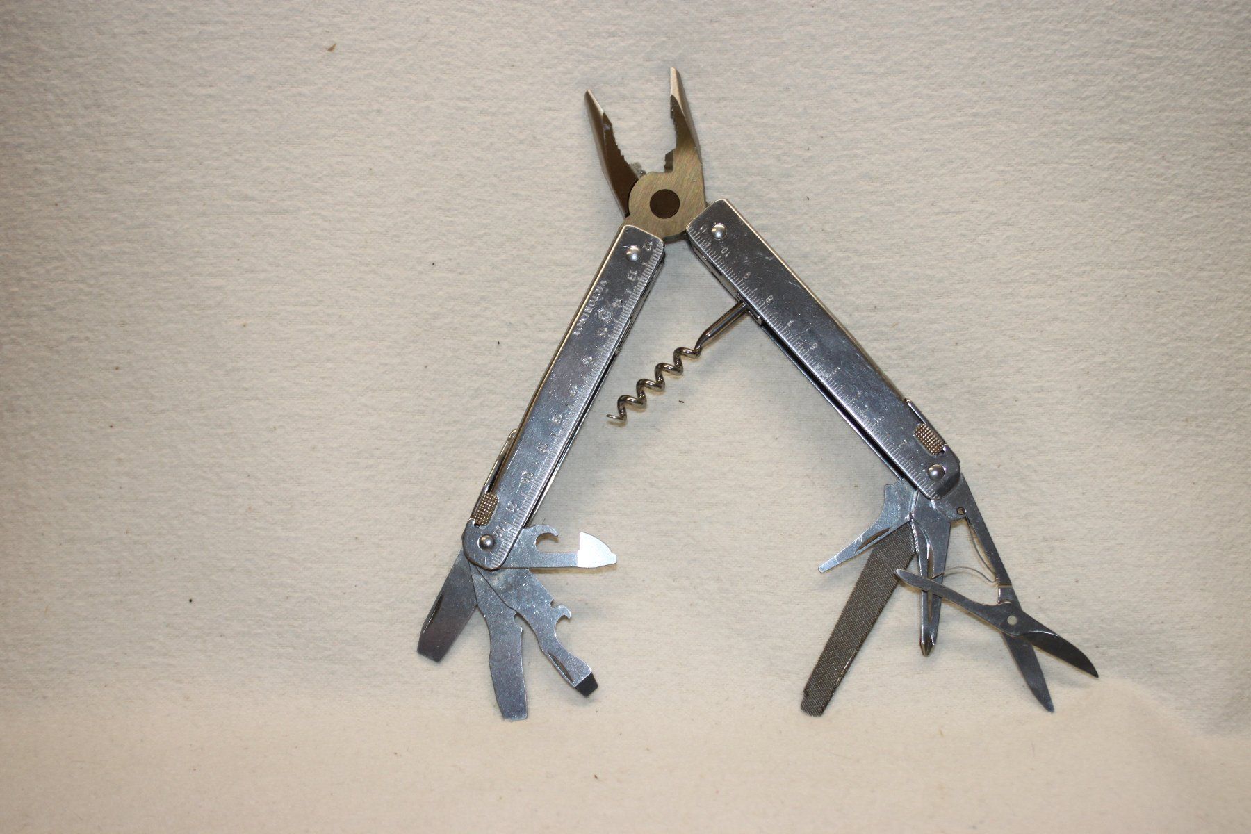 Victorinox Coltelli tascabile: Taschenmesser Victorinox Swisstool – Usato da Thun venduto da Amye 1