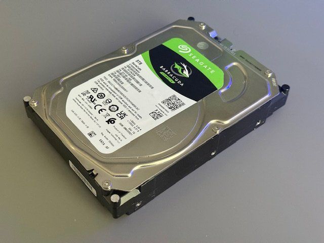 Seagate Harddisks: Seagate Barracuda 8TB Festplatte – Defekt aus Besazio von zuccolon 1