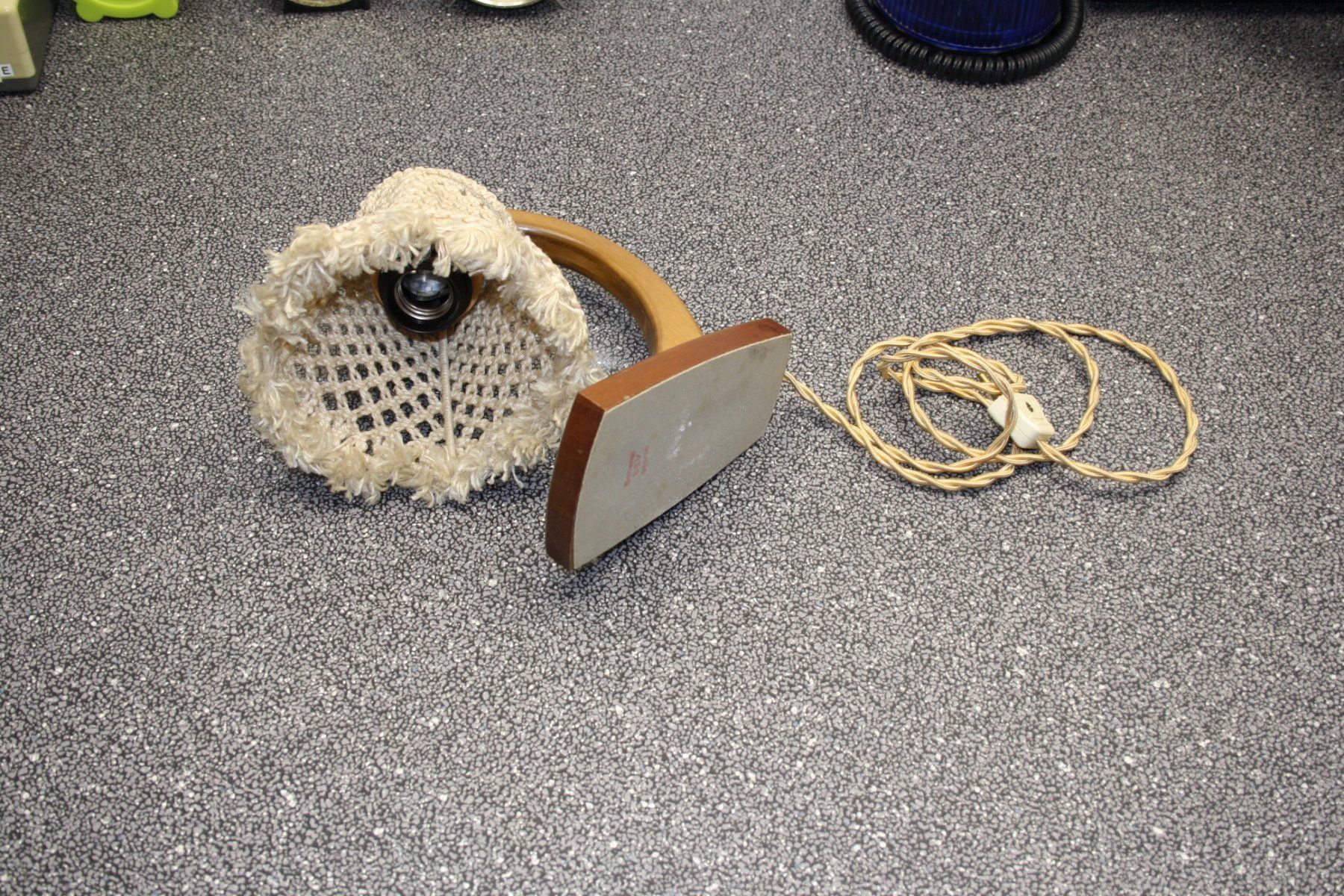 Lampade: VINTAGE LAMPE – Usato da Wauwil venduto da Pneuedy 7