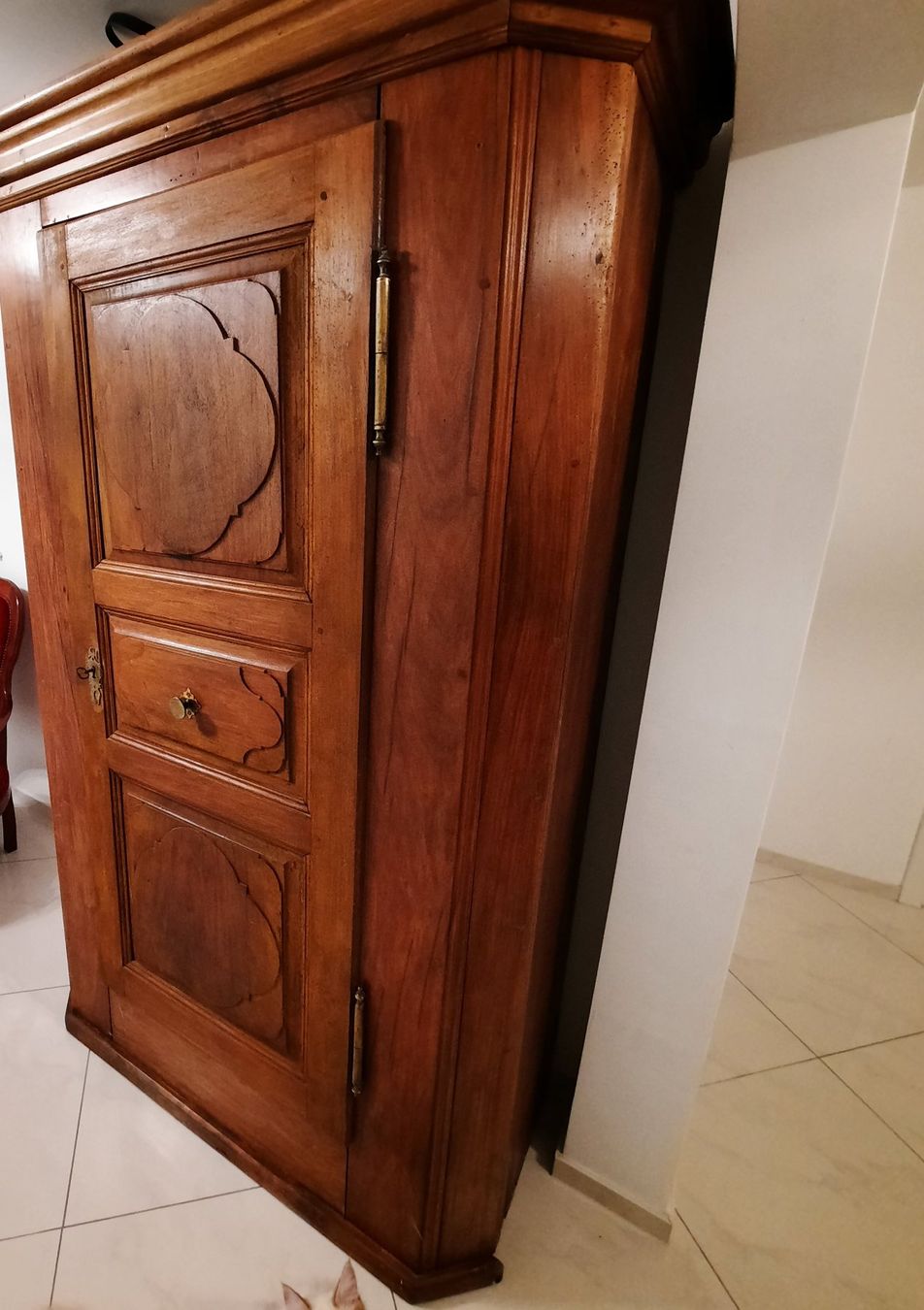 Armoires: alte antike Eichenholz Schrank – D'occasion à Uhwiesen par fel_5ghs 6