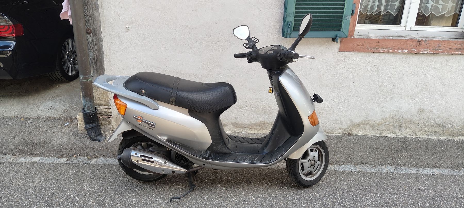 Piaggio Scooters: piaggio sfera 125 – D'occasion à Reigoldswil par kea_5nww
