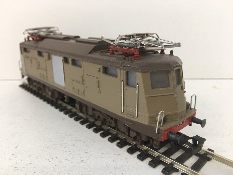 Märklin Modelleisenbahnen: Märklin H0 3035 Elektrolokomotive E 424 FS braun – Gebraucht aus Büsserach von ModellbahnDepot 4