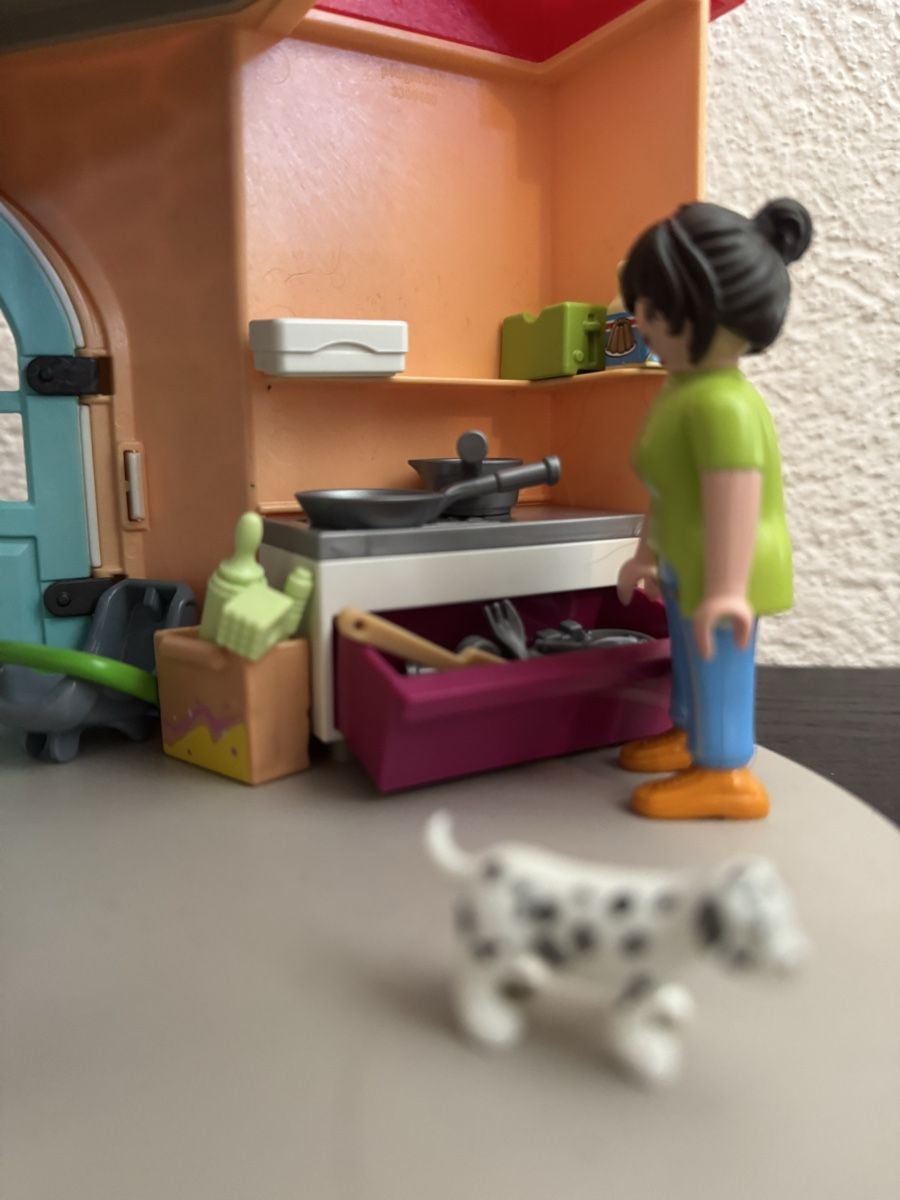 Spielzeuge: Playmobil Villa mit Einrichtung  – Gebraucht aus Bremgarten AG von NIKSELBREM 1