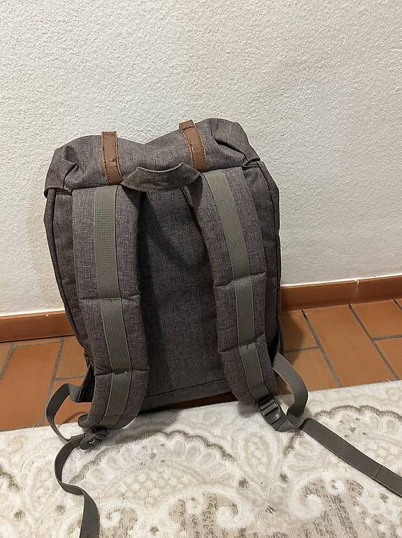Zaini: Rucksack  – Usato da Zürich venduto da kuebra.blk 1