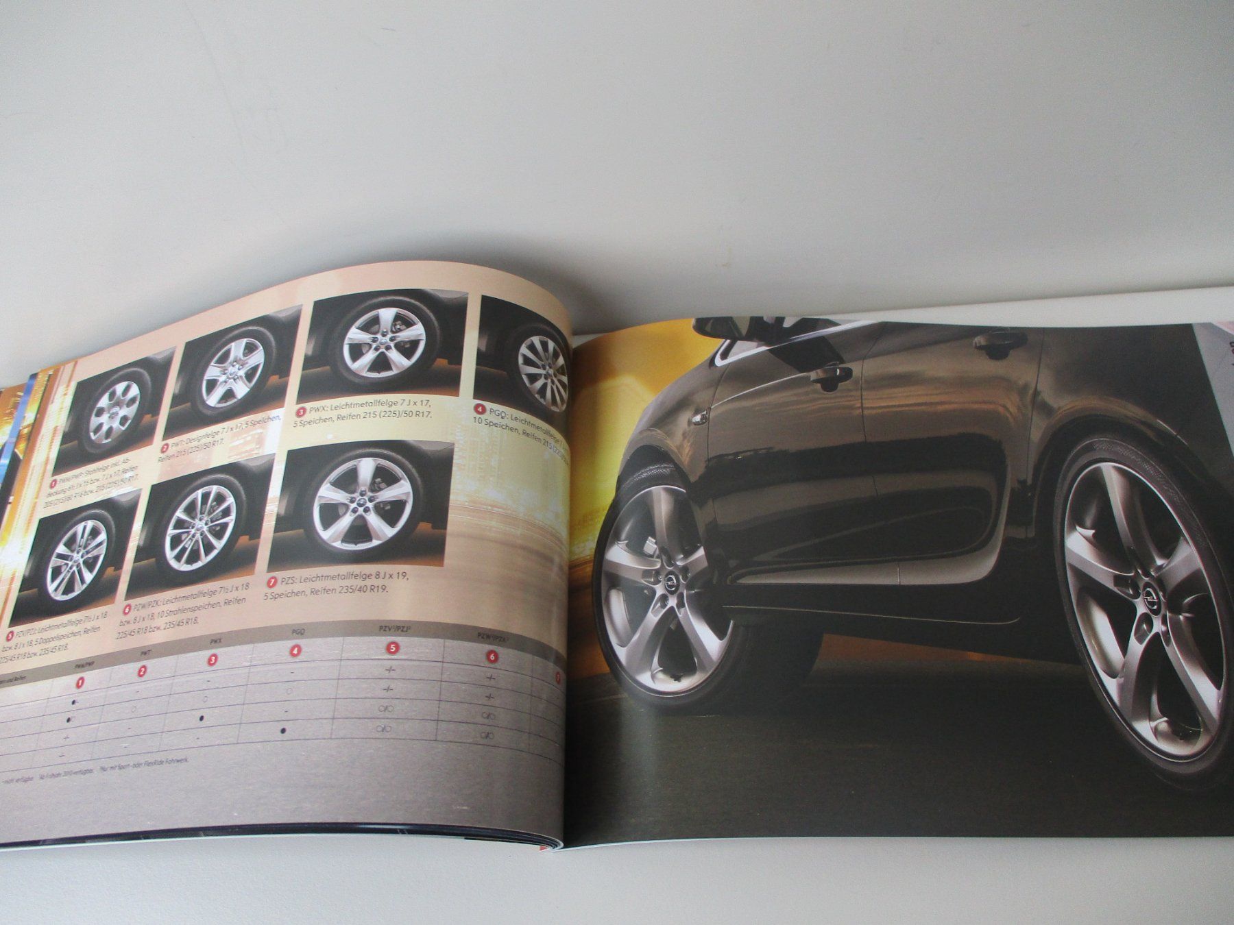 Opel Dokumente: OPEL ASTRA H KATALOG 2009 – Neu (gemäss Beschreibung) aus Langnau i. E. von Superseven69 3
