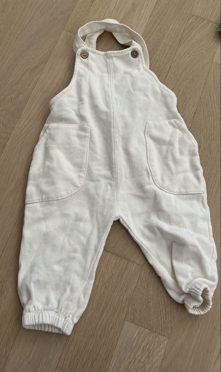 Pantaloni: Latzhose Baby Gr. 68 "NEU" – Nuovo (secondo la descrizione) da Wallisellen venduto da Romina83 1