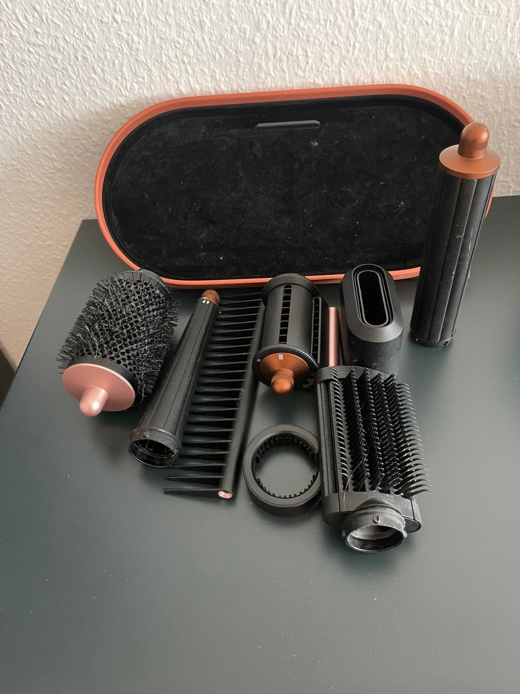 Dyson Altro per la casa: Hairstyle attachments black rose gold case Dyson – Usato da St. Gallen venduto da reb_5hgg