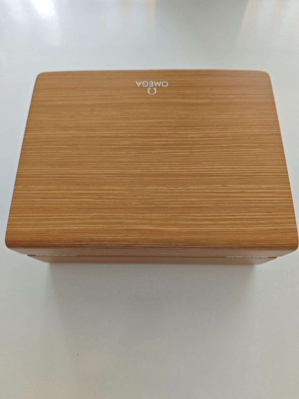 Omega Scatole porta orologi: Omega wooden box – Nuovo (secondo la descrizione) da Meyrin venduto da Muchacho7 1